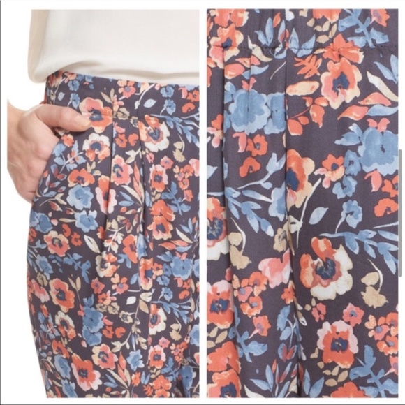 Joie 100% silk floral print joggers size S - Picture 2 of 3